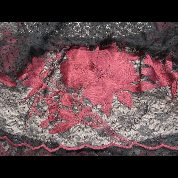 Taylor (Black Label) Embroidered Floral and Lace Tiered Mesh Dress - Picture 8 of 13